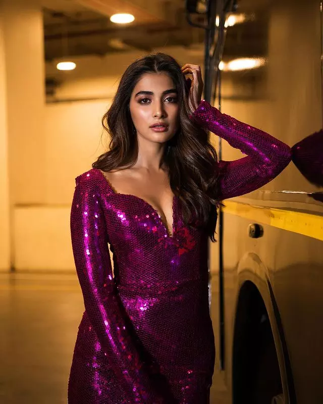 pooja hegde pink dress Devnaagri