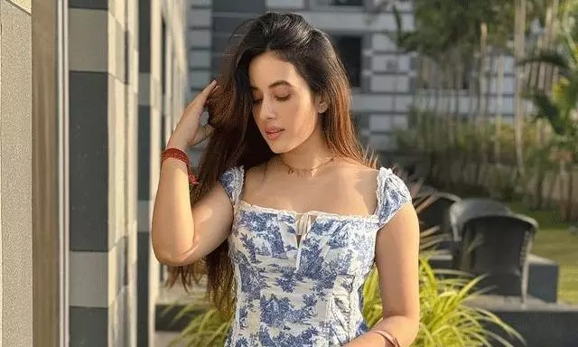 Aditi Shines Bright As a Sun in Sundress!