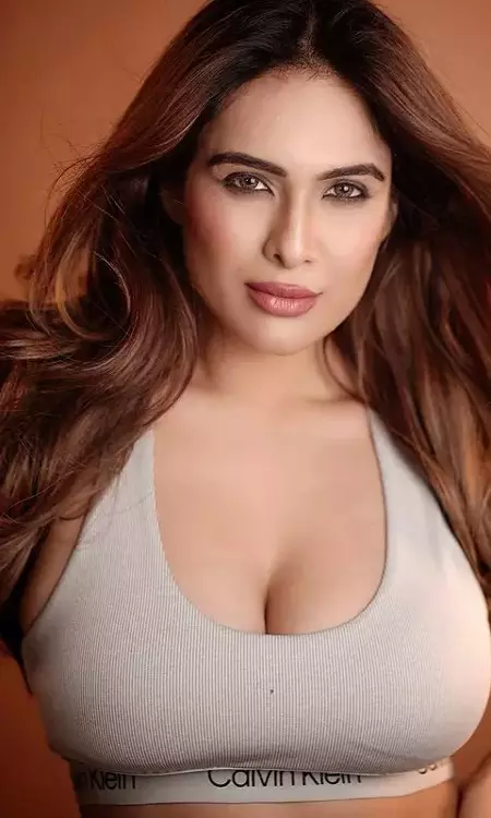 Neha Maliks Glamourous Instagram Snaps