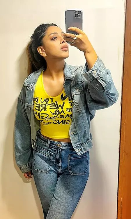 Deviyani Sharma’s Trendy Look Is Pure Perfection