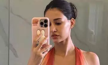 Disha’s Se*xy Mirror Selfie Melts All Hearts
