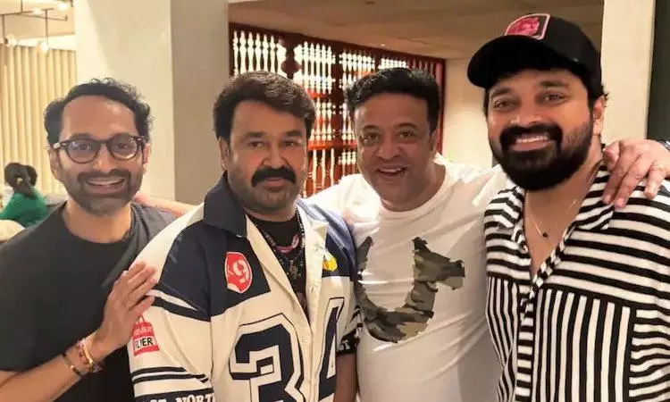 Mohanlal Hosts Private Bash With Mollywood Friends