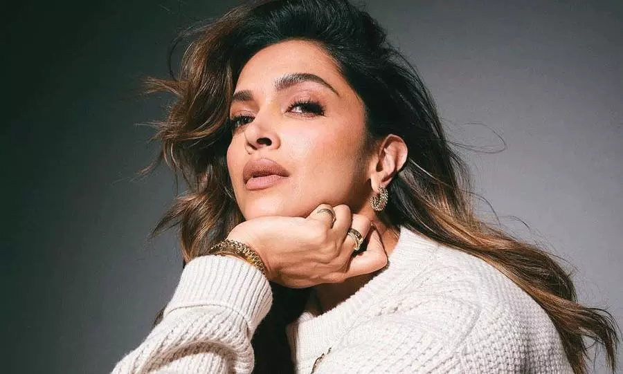 Deepika Padukone Praises Mahesh, NTR’s Dance Moves