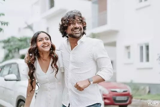 Varun Sandesh Gets House Gifted By Vithika!
