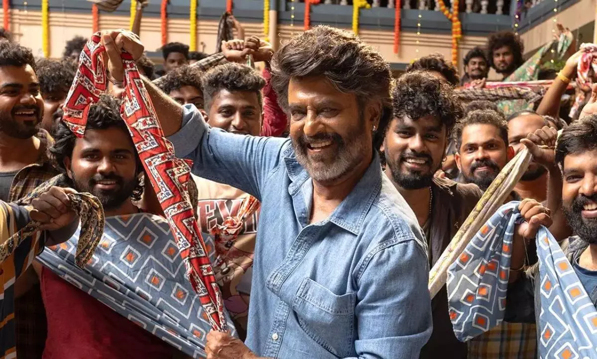 Coolie Overtakes War 2 In USA Advance Booking Race