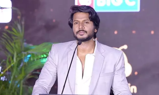 Sundeep Kishan Proudly Backs Telugu Roots At SIIMA