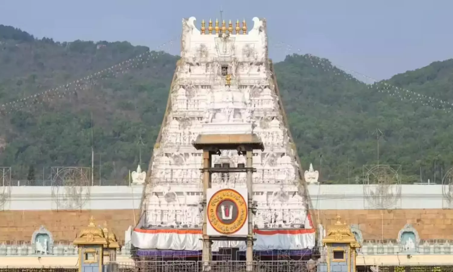 Tirumala Balaji Gets 121 Gold Donation: Who is Donor?