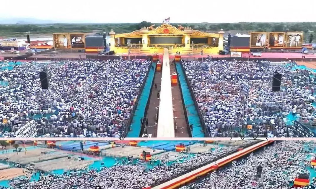 In pics: Thalapathy Vijay Pulls Massive Crowds @ Politics!