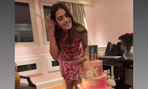 Kavya Thapar Turns Thirty, Cake Creates Big Drama