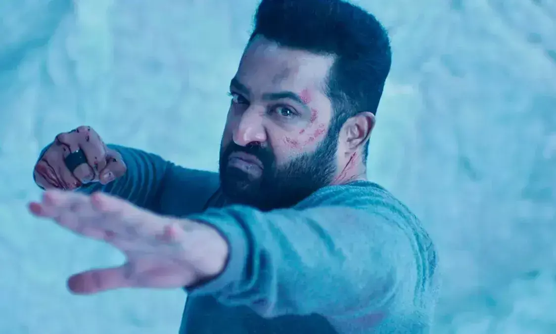 NTR’s bollywood debut leaves 50% losses!