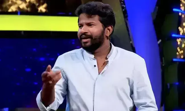 Hyper Aadi’s Punch In Sridevi Drama Company Sparks Row