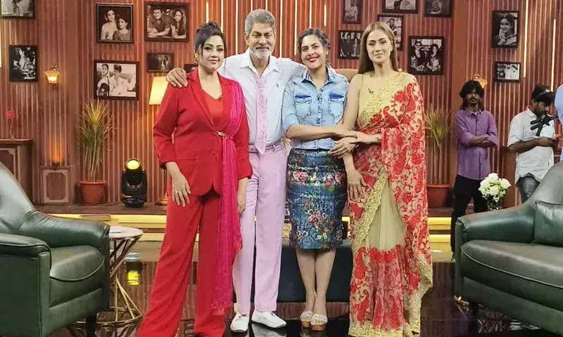 Jagapathi Babu’s Viral Photo With Meena, Maheswari, Simran