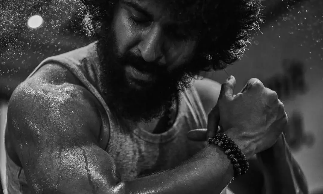 Natural Star Nani Turns Bulky for His Role in The Paradise