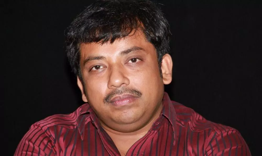 Tamil Actor Sathyan Sivakumar Faces Painful Crash After Luxury