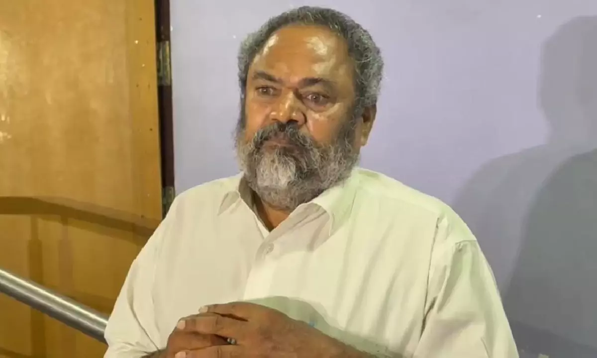 Balayya-Chiru Issue @ Assembly: Narayanamurthy Clarifies!