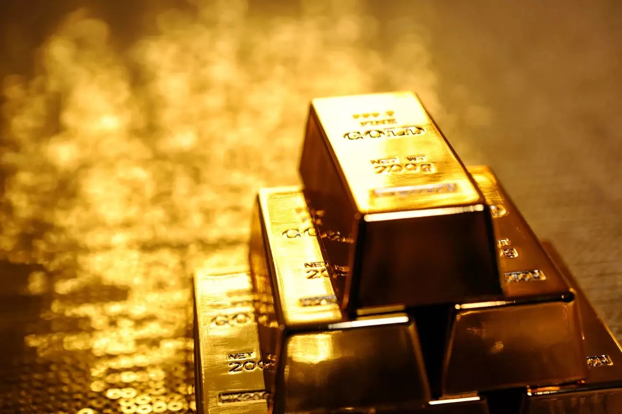 What Now! Gold Prices To Touch 2 lakh Soon?