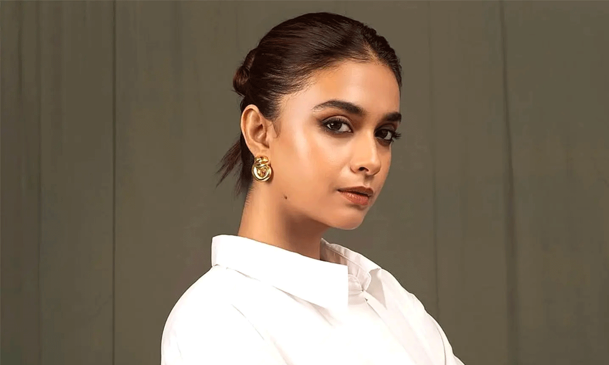 Keerthy Suresh Dares To Share Onscreen Kiss With Young Hero In Next