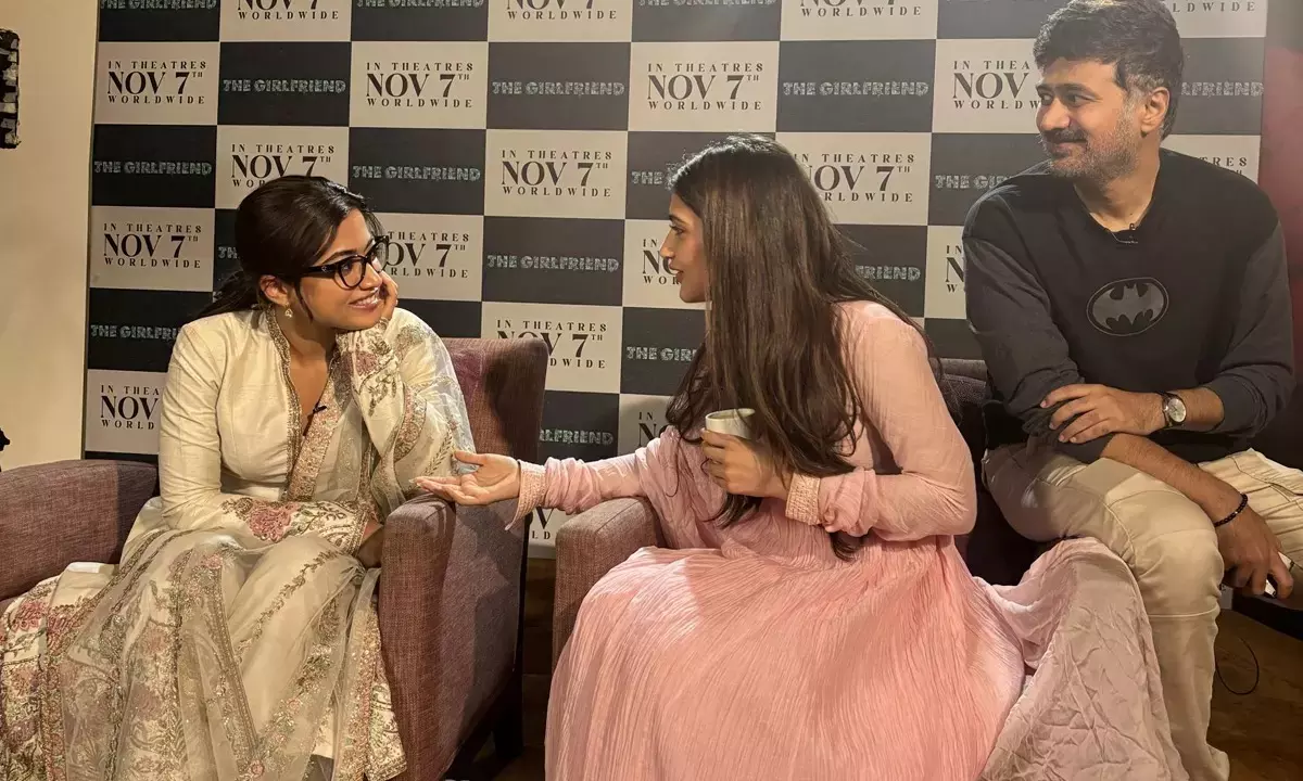 Sreeleelas Susprise Entry Into Rashmikas Interview