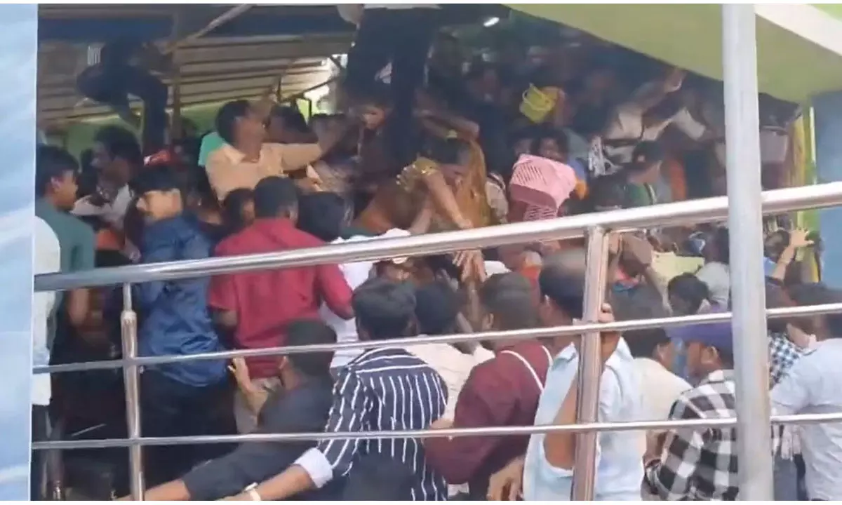 Horrifying: 9 Dead In Stampede At Kasibugga Temple!