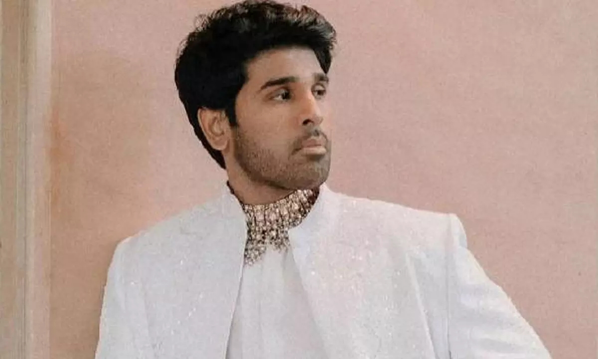 Allu Sirish Reacts To Memes About His Necklace