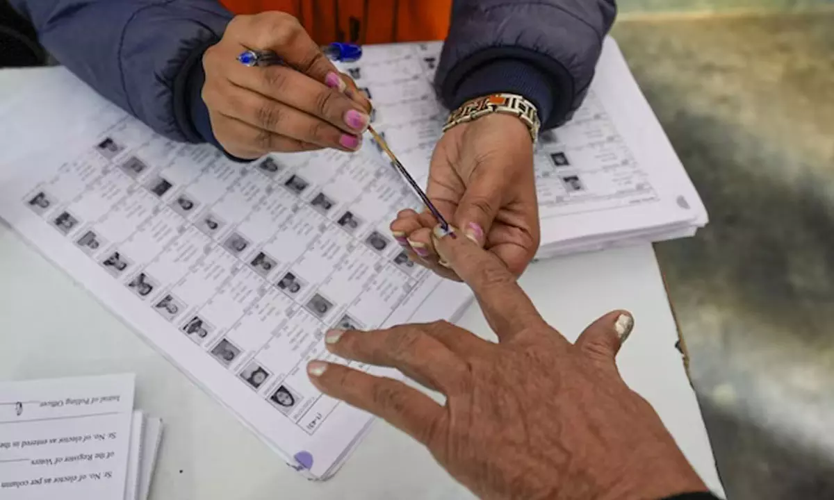 Amidst High Tension, Jubilee Hills Goes To Election!