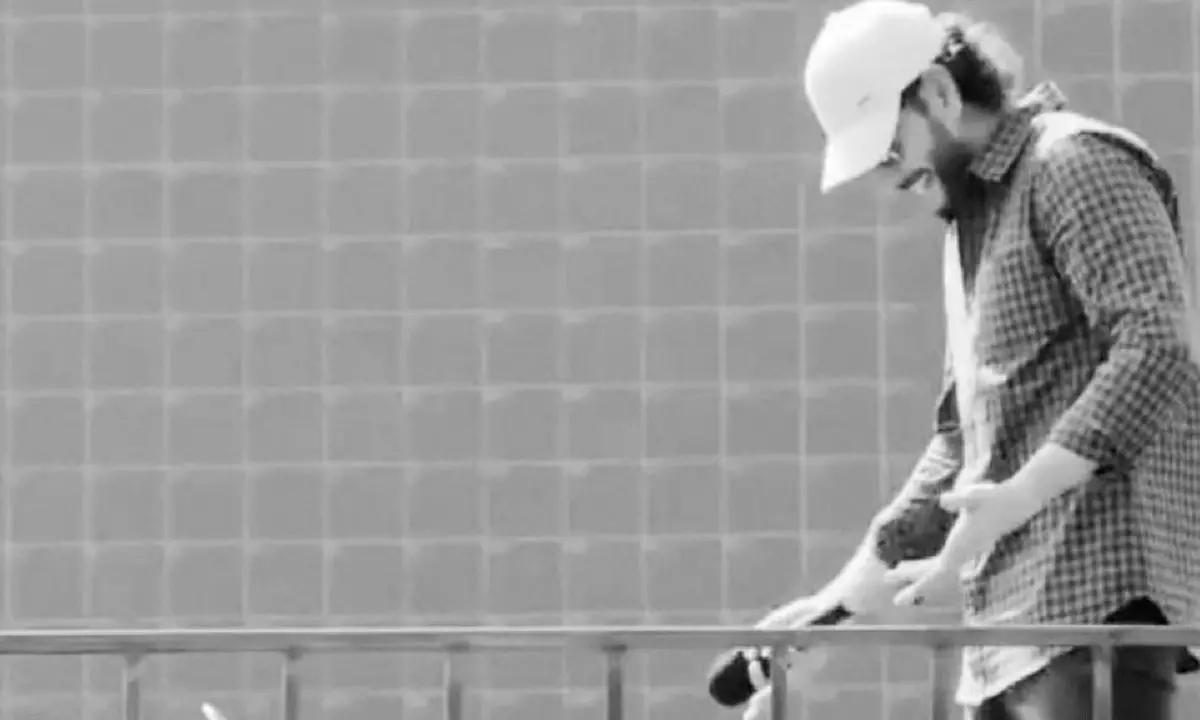 Pic Talk: Most Unexpected Pic Of Mahesh And Rajamouli!