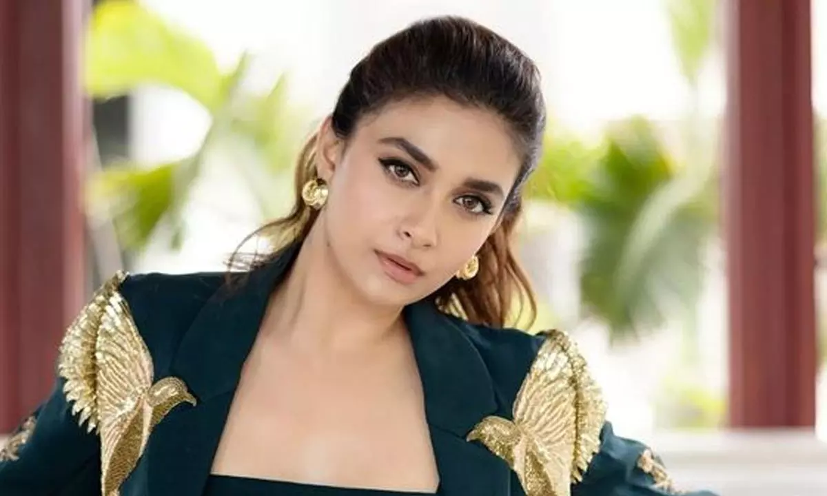 Keerthy Suresh Quietly Prepares Script For Her Future Directorial