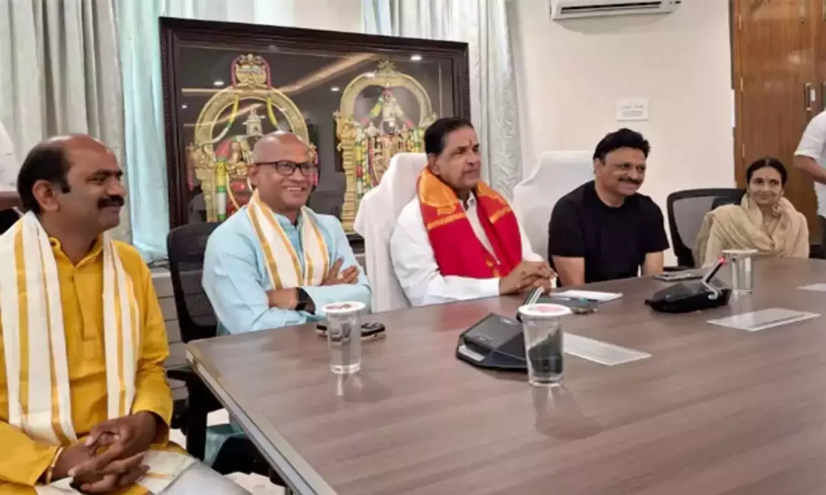 Super Rich Raju Garu Donates Big Money To TTD!