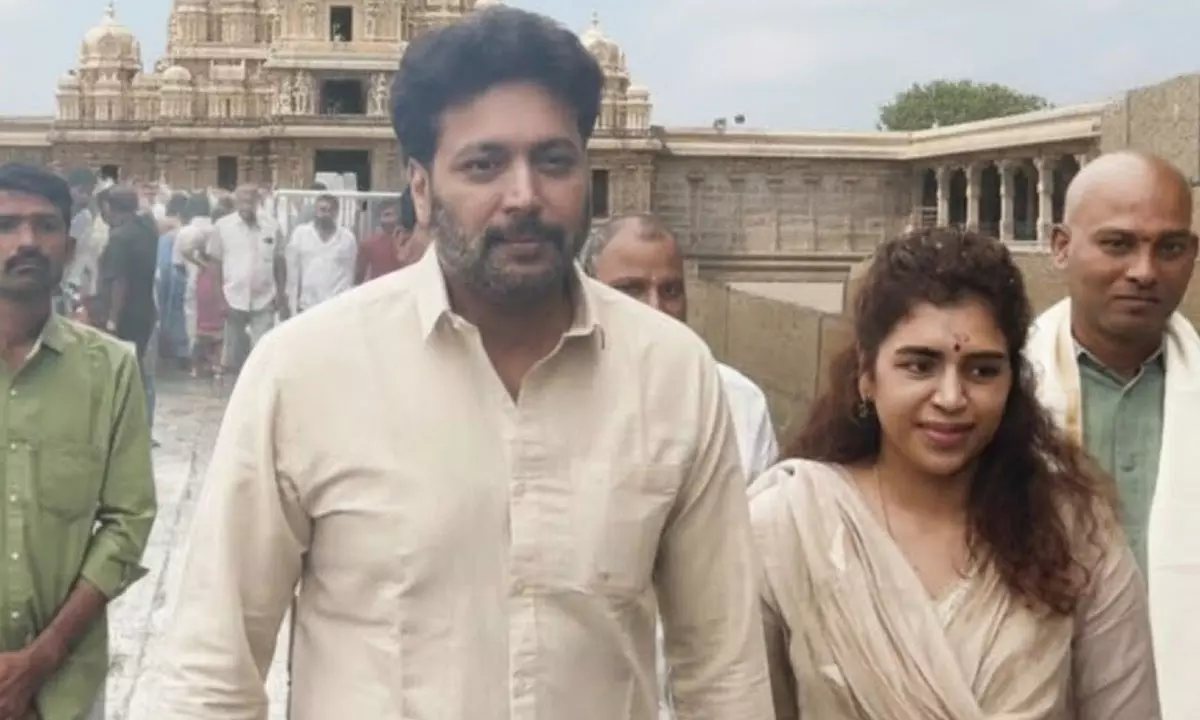 Jayam Ravi And Kenisha Hold Hands at Set Tirumala Visit