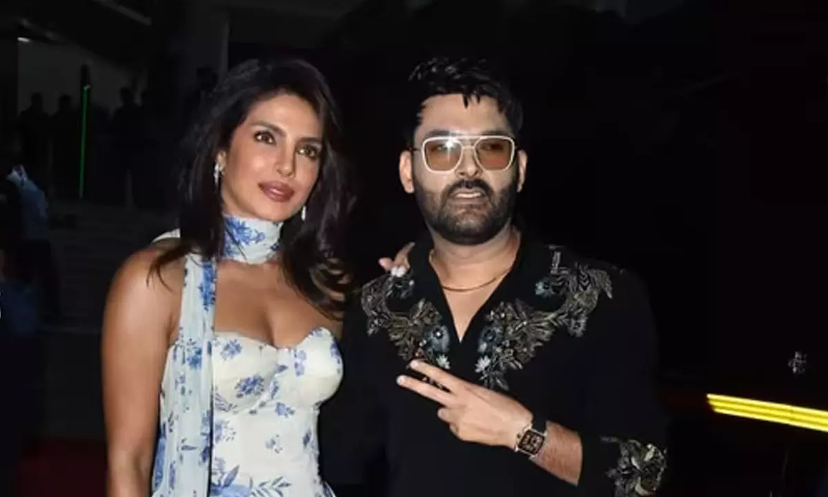 Comedian Makes Fun Of Rajamouli In Front Of Varanaasi Heroine