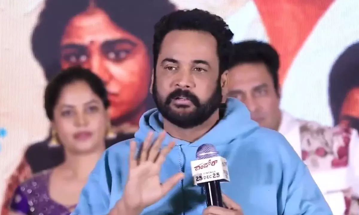 What Now! Sivaji Uses Nidhi Agerwal Story To Defend!