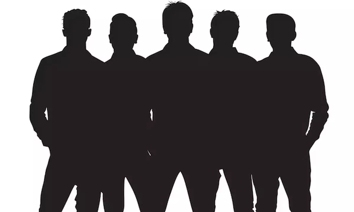 Directors On The Verge Of Fadeout Are Striking Back