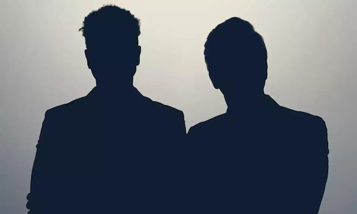 Buzz: Struggling Star Found A Director For His Story