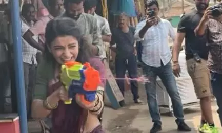 Samantha Busy With Shoot, Hence Skipped Weddings?