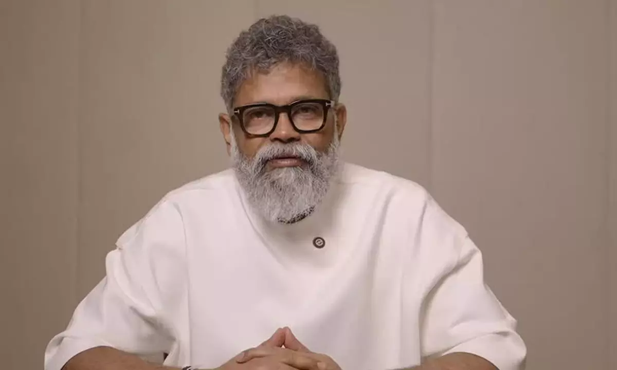 Sukumar Heaps Praises On His Associate