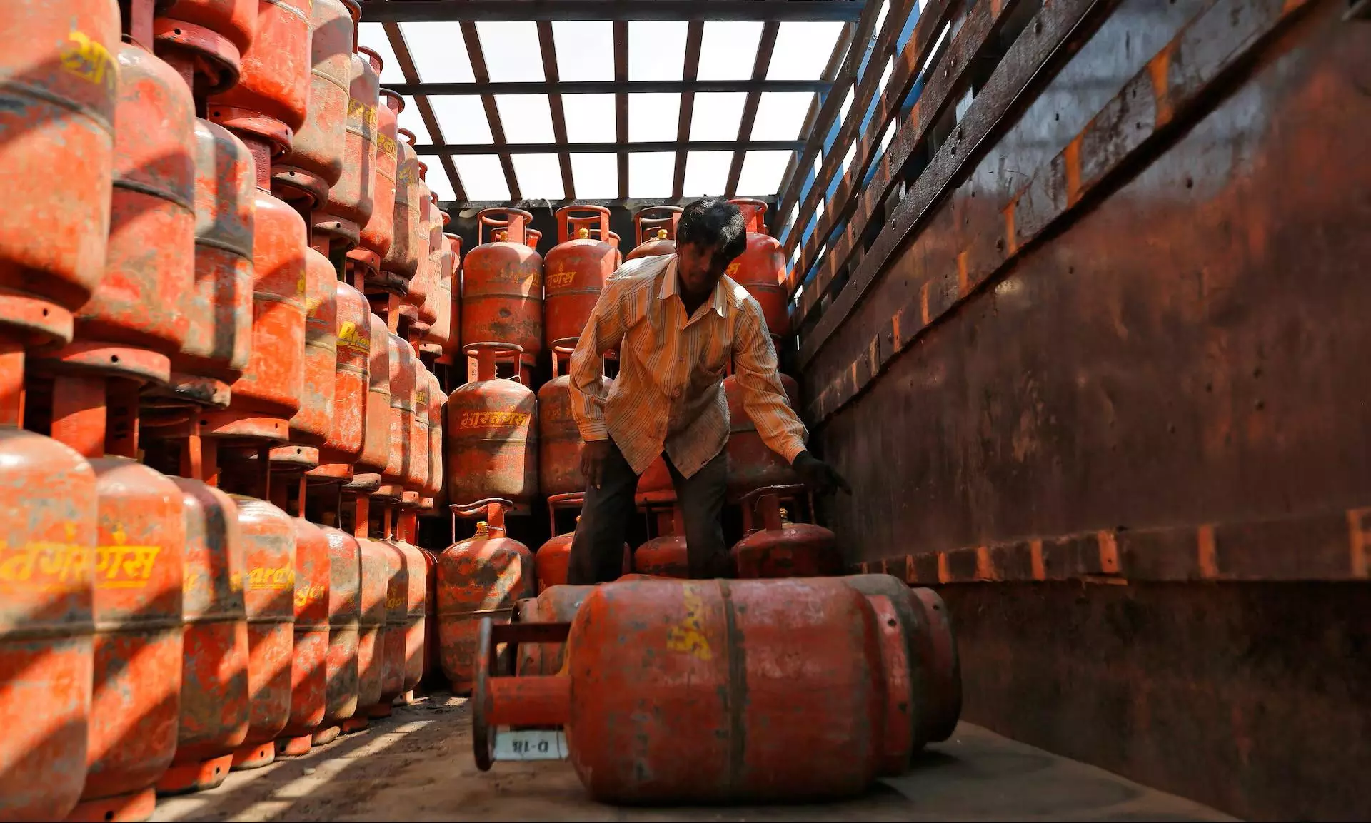 Indian Hotels Shutting Down: What’s Actually Happening?