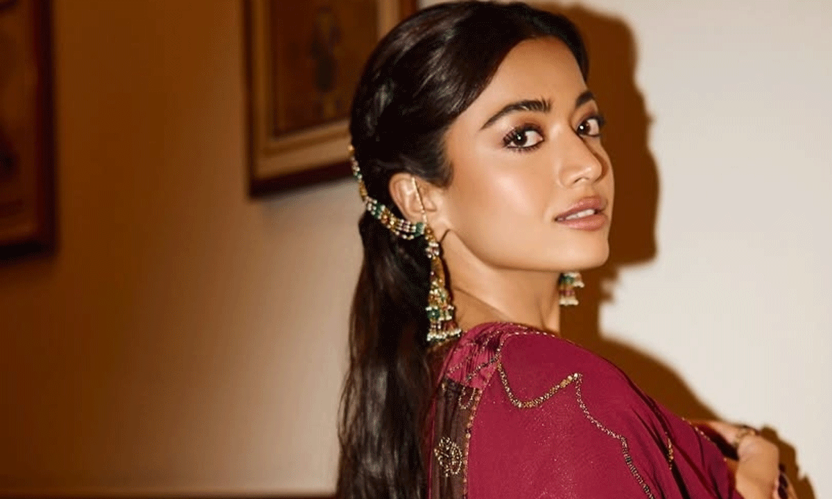 Rashmika Defends Mom, Gives 24-Hour Time Warning