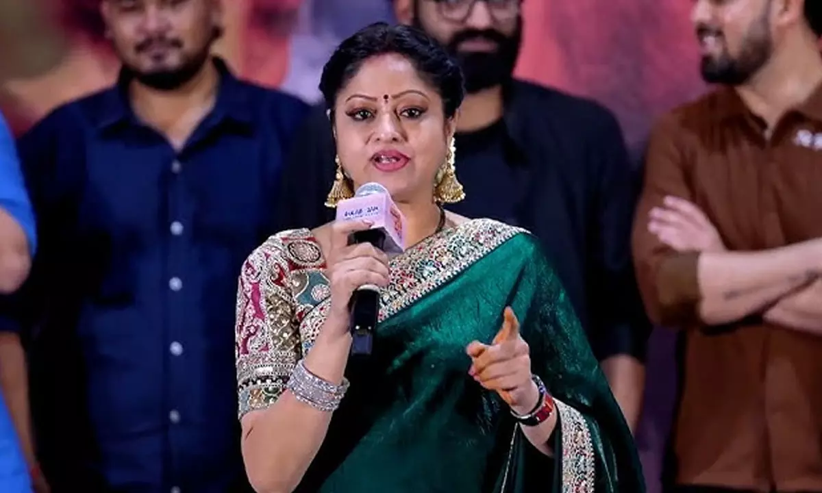 I Wont Be Prabhas Mother, But ; Raasi Clarifies