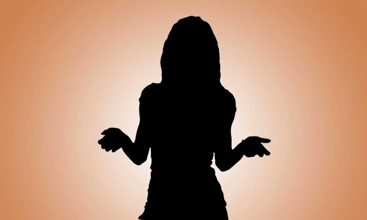 Heroine More Interested In Dating Than Acting?