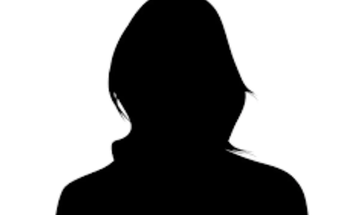 Exclusive Subscriptions: New Income Route For Actresses?