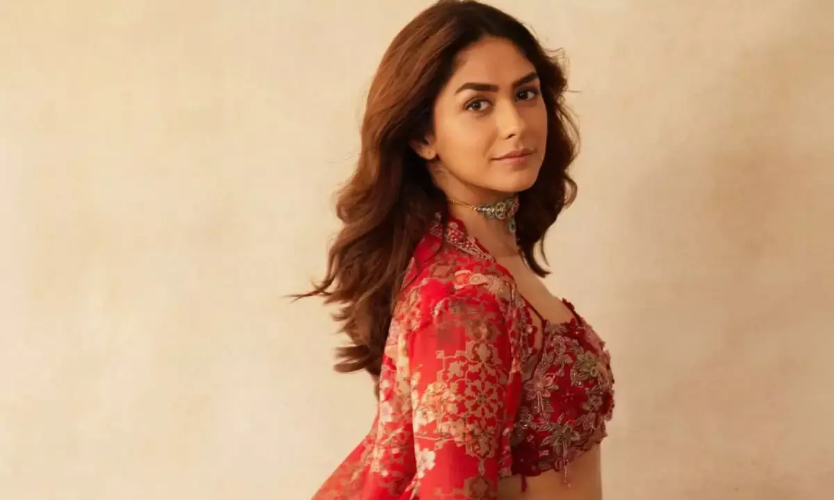 Love With Mrunal: Telugu 50-year-old Hero Condemns