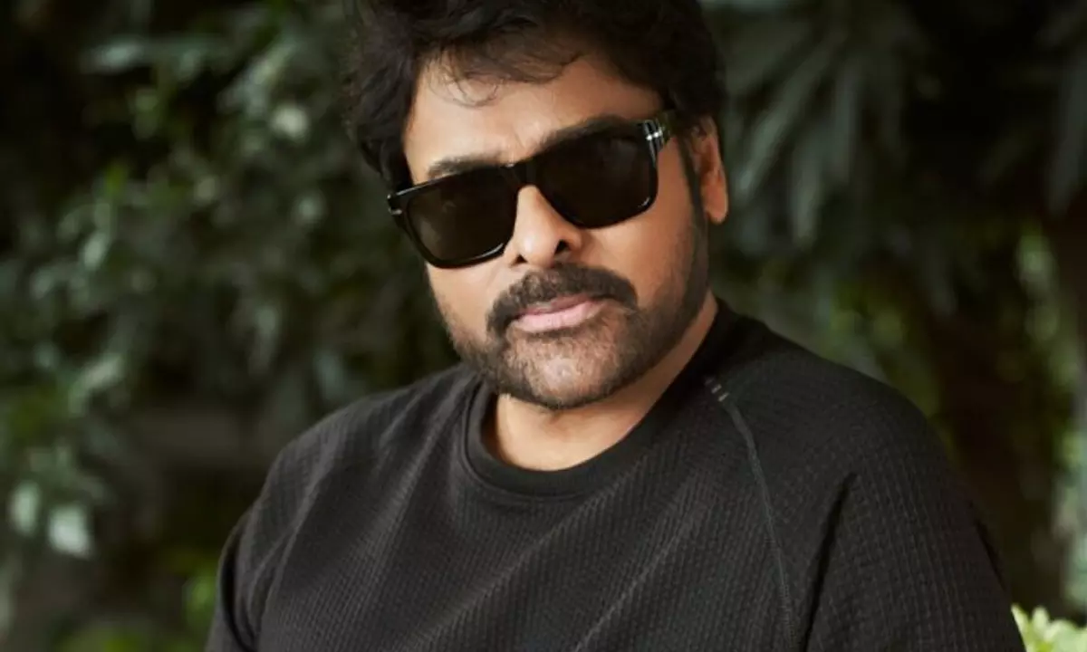 Bollywoods Senior Star Joining Hands With Chiranjeevi