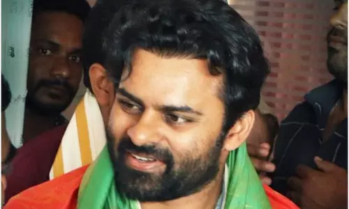 మేనల్లుడ్ని రాజకీయాల్లోకి రమ్మంటే.. తేజ్ రియాక్షన్ ఇదే