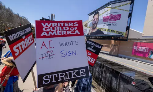 హలీవుడ్ ను సమ్మె బాట పట్టించిన ఏఐ.. అదెలానంటే?