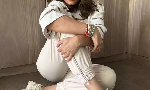 Namrata Shows Off Her New Kicks