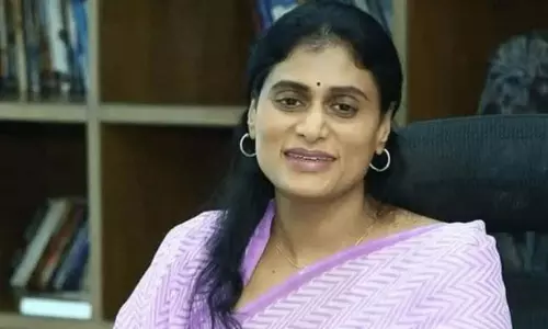 Will Sharmila discuss merger plans with Sonia Gandhi?