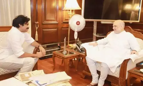 అందరి దృష్టి పవన్ మీదేనా ?