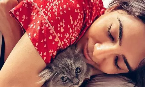 క్యూట్ సమంత.. పొద్దున్నే ఇలా కవ్విస్తే ఎలా?