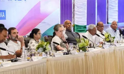 ఇండియా పై కేసు.. ఎవ‌రు.. ఎందుకు పెట్టారు..?