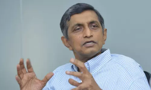 వాలంటీర్ల పై లోక్ సత్తా అభిప్రాయం ఇది!